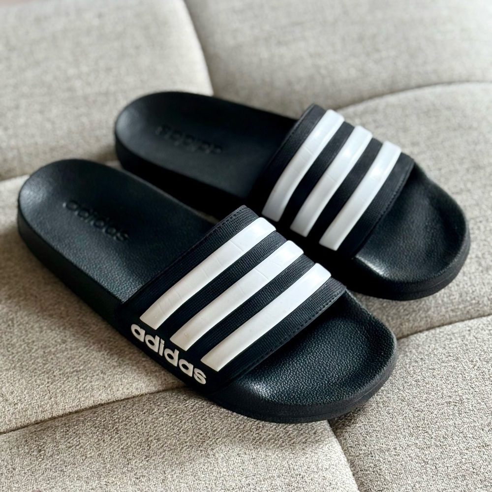 Adidas unisex kids adilette Black and White Slide Sandals